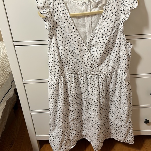 Loft size 12 the perfect light comfortable dress - Picture 3 of 4